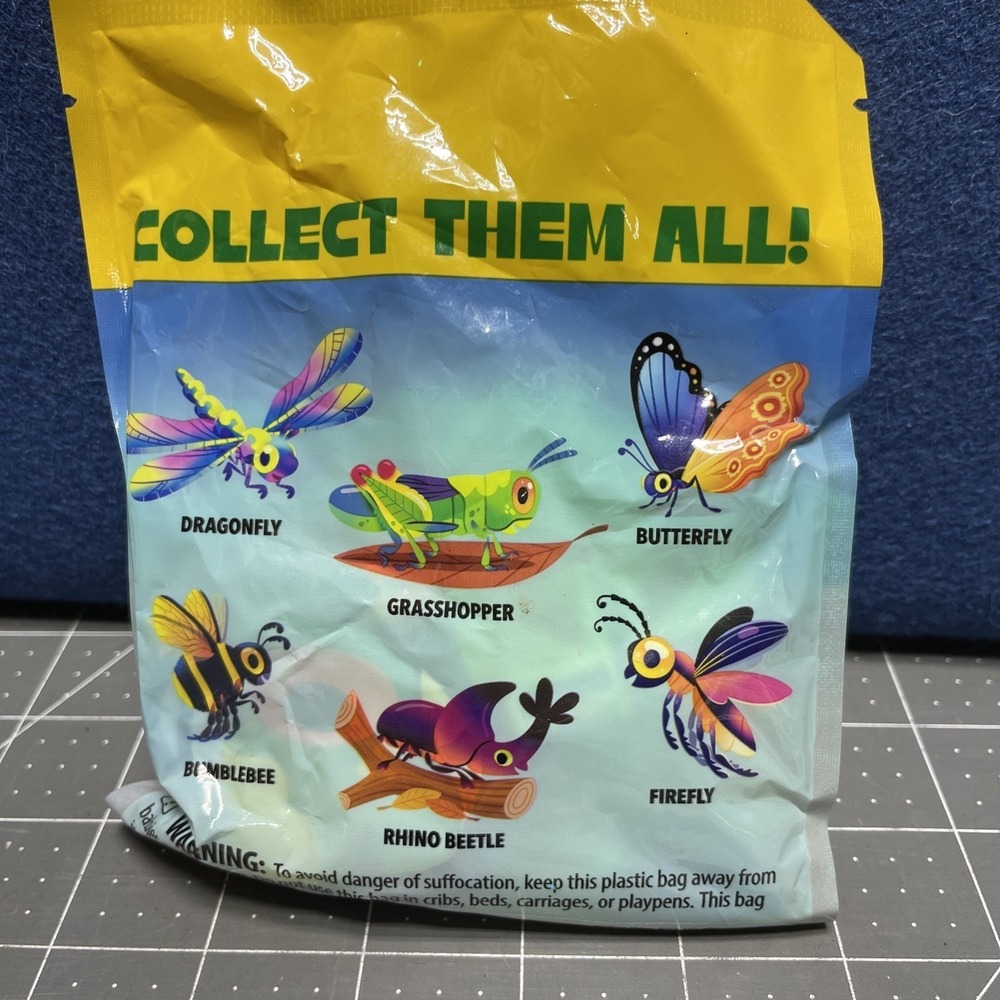 Wendy's Kids Meal Toy 2024 - Smartlinks Amazing Insects - Grasshopper - Picture 2 of 3